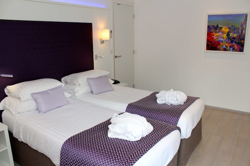 Executive Room, 2 Twin Beds, Non Smoking - Photo 8