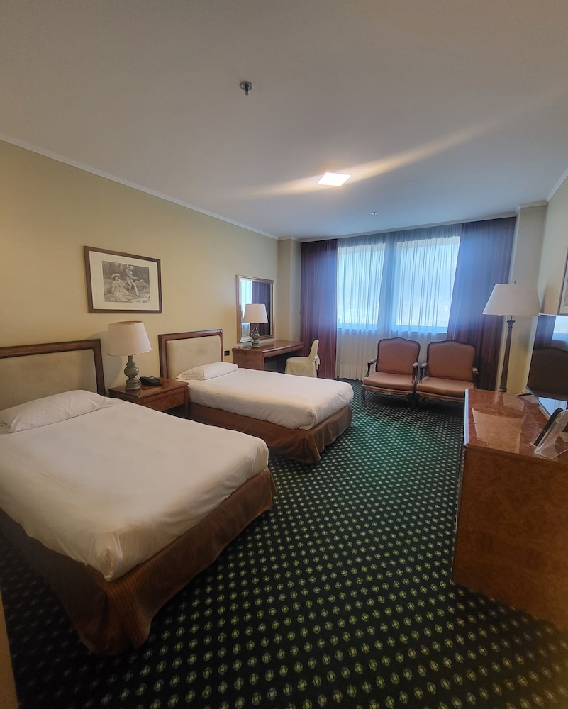 Superior Double Room Single Use, 2 Twin Beds - Photo 1