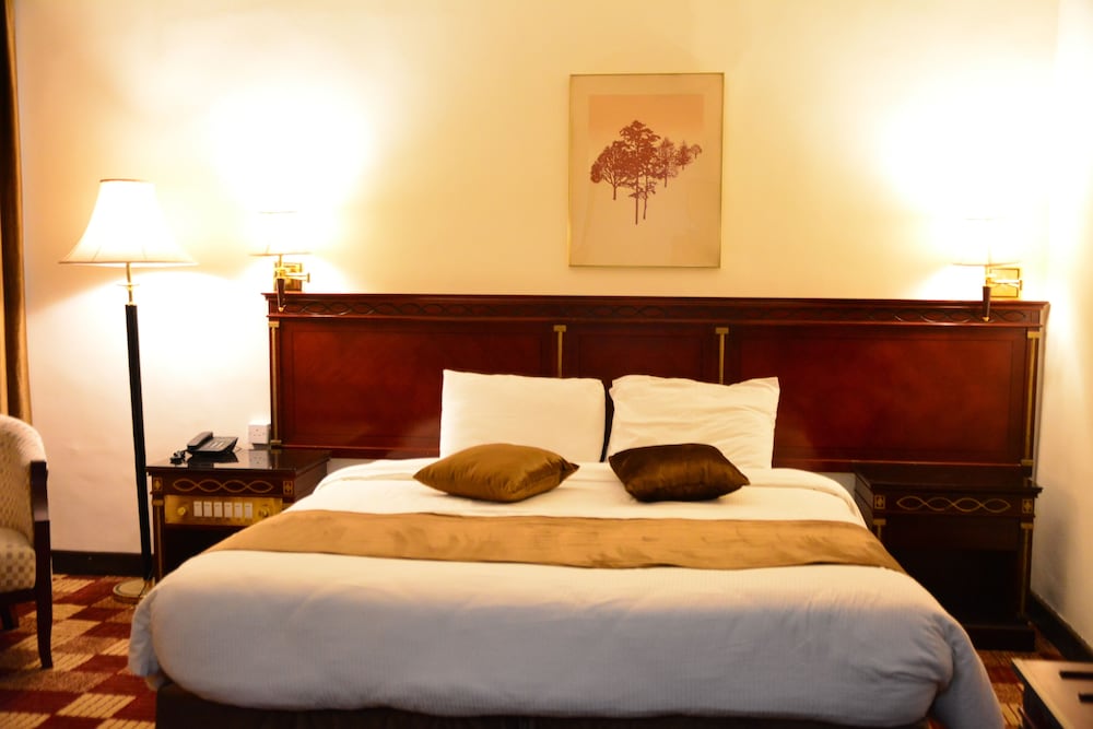 Deluxe Studio Suite