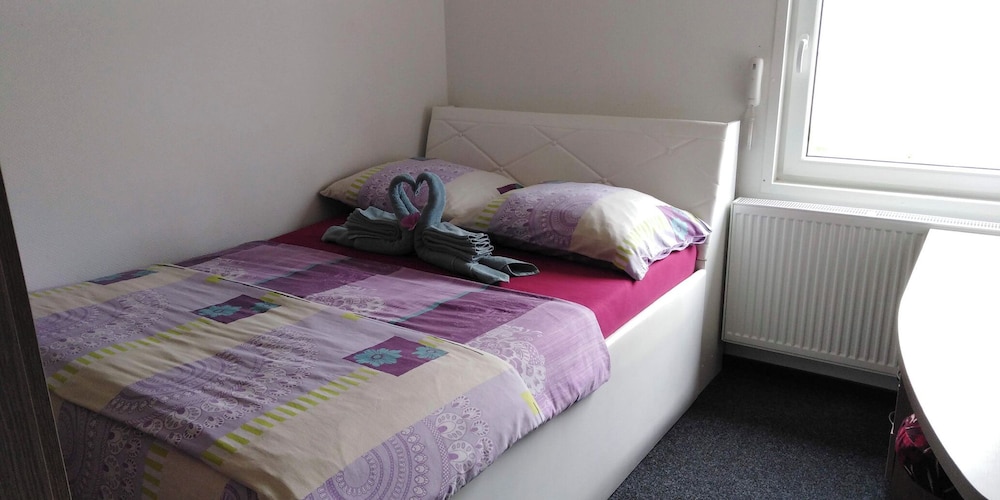 Basic Double Room photo 2