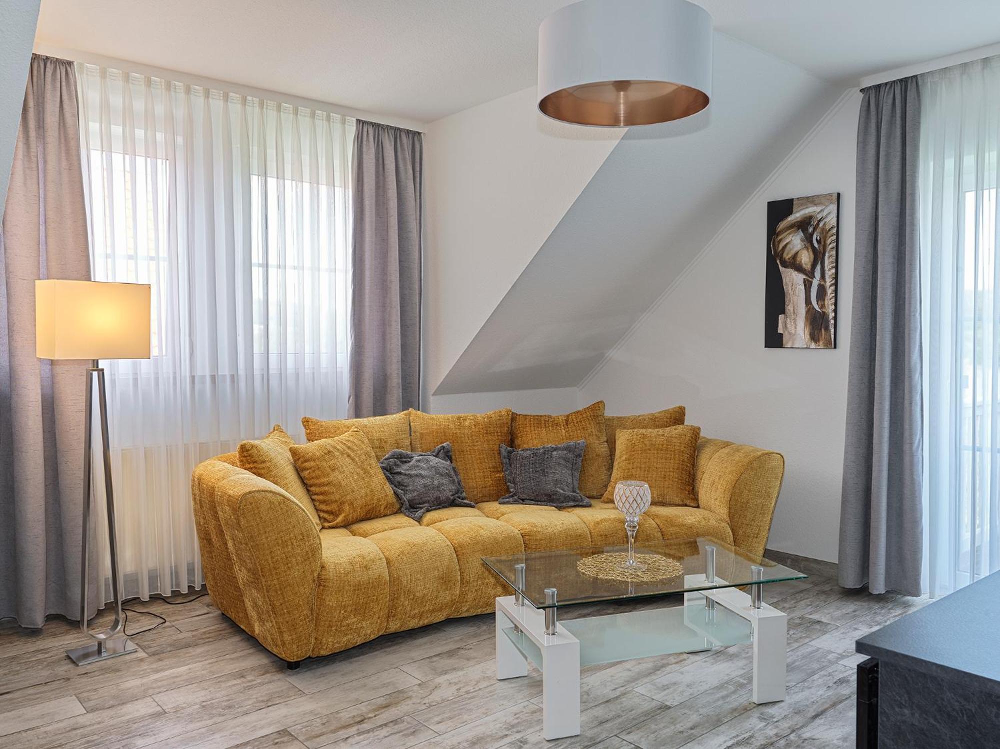 Suite with Lake View - Photo 1