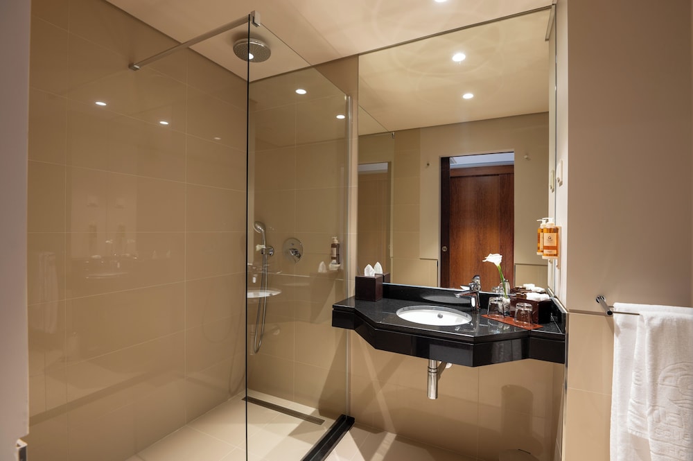 Superior Twin Room (3 Adults) photo 3