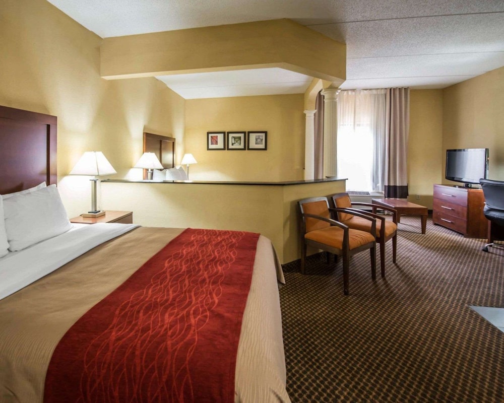 Suite, 2 Queen Beds, Non Smoking - Photo 2