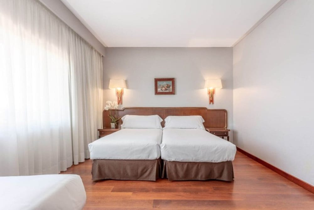Family Room (3 Adultos)