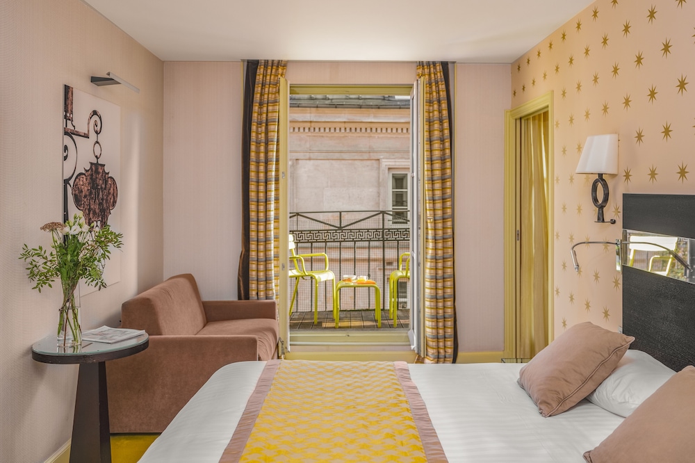 Deluxe Triple Room, 1 Double Bed with Sofa bed