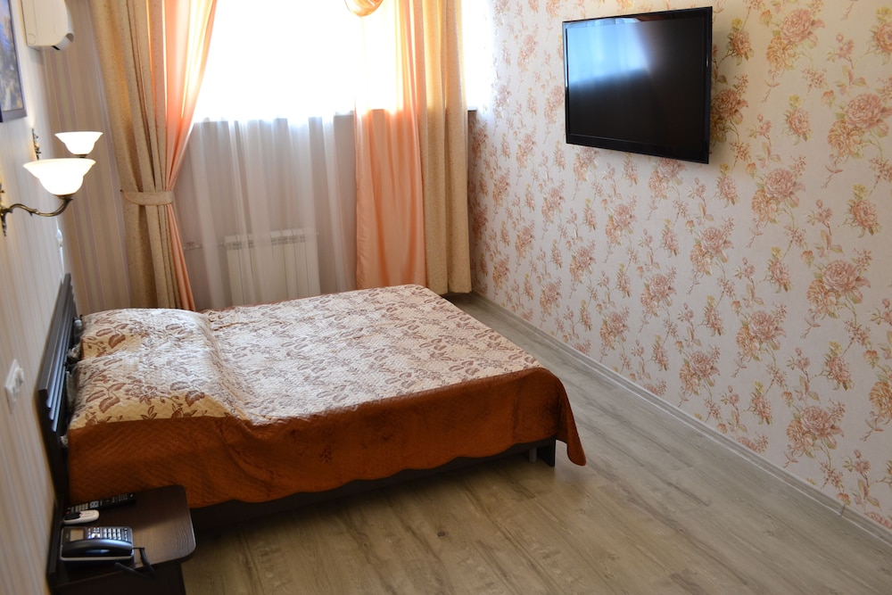 Comfort Suite, 1 King Bed, Non Smoking photo 1