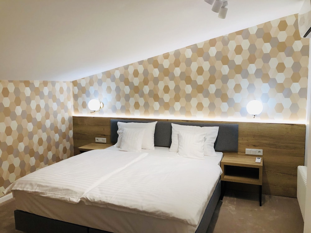 Standard Apartment - Photo 2