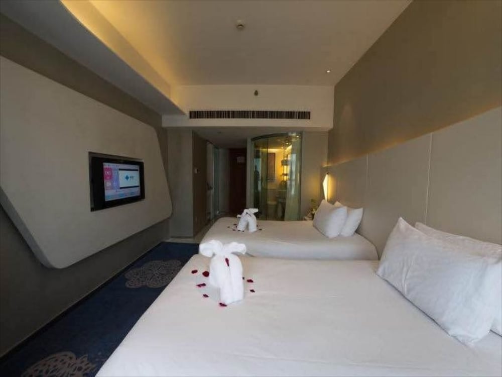 Standard Twin Room - Photo 1