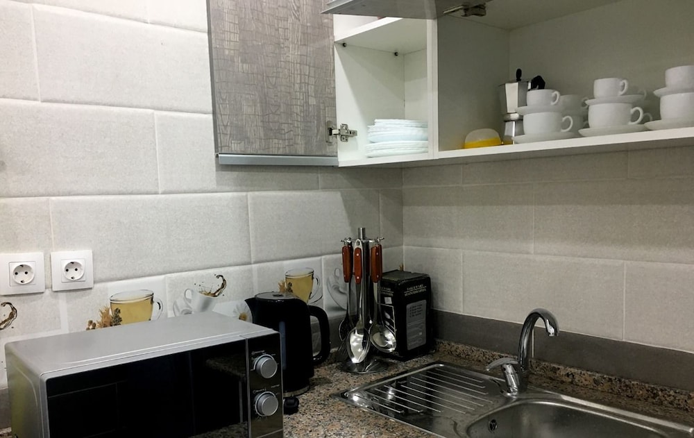 City Apartment, 3 Bedrooms, City View photo 3