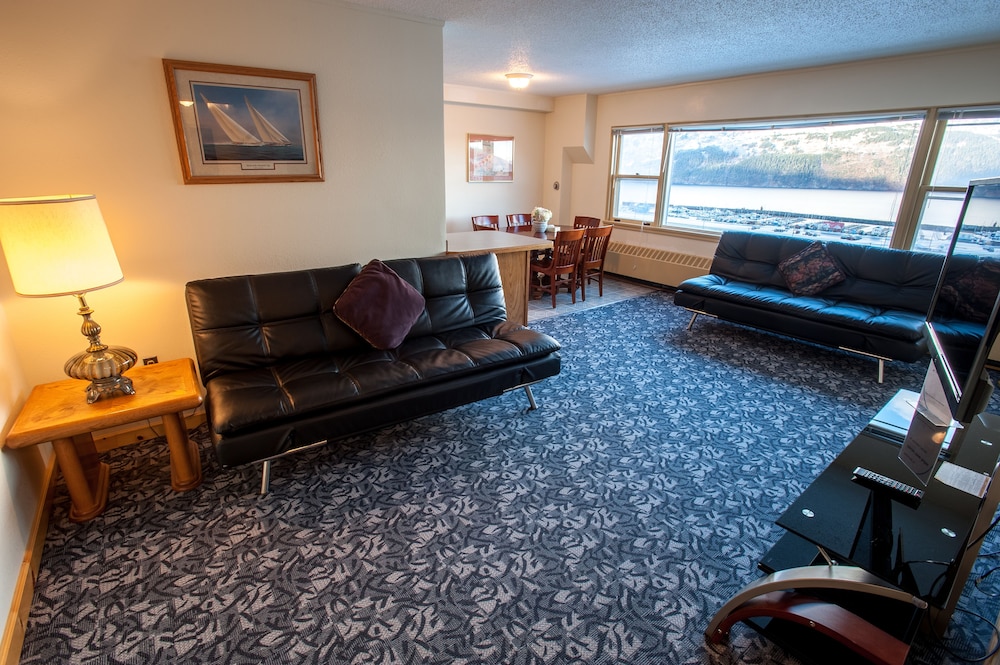 Apartment, 2 Bedrooms, Ocean View photo 2