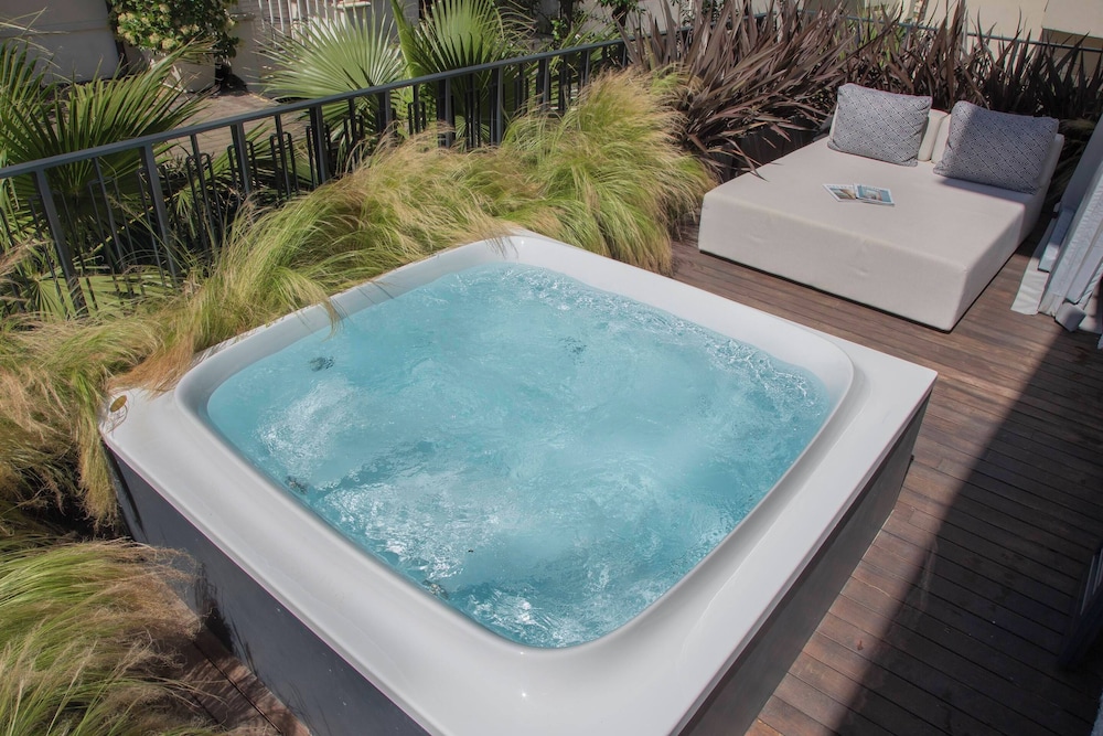 Suite, Annex Building (with private Jacuzzi) - Photo 19