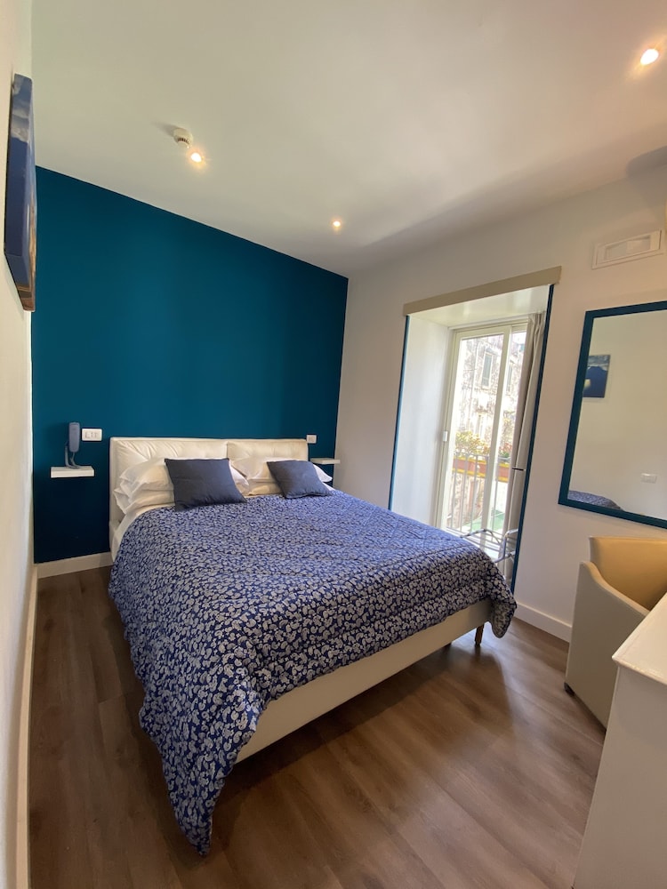 Superior Double Room - Photo 14