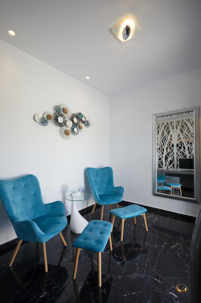 Premier Suite, Hot Tub - Photo 8