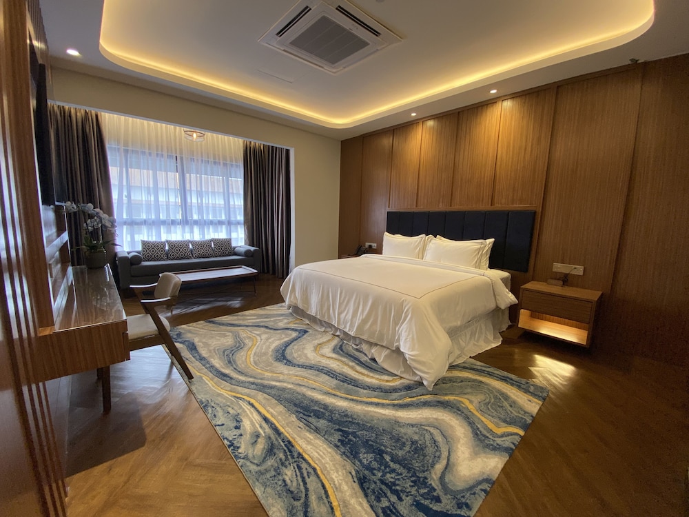 Club Suite photo 2
