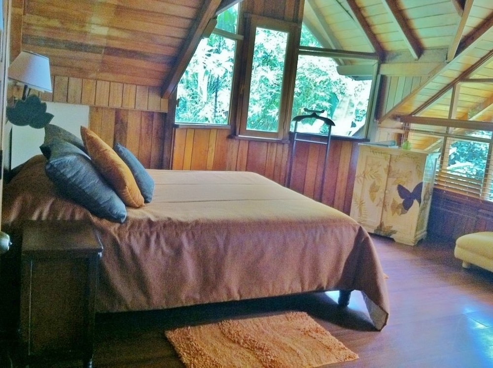 Double Room, 1 Bedroom, Mountain View, Garden Area photo 2