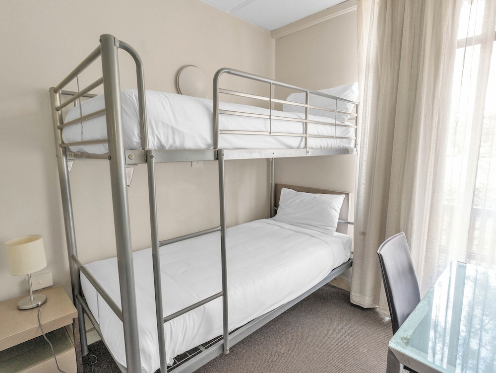 Large Family Room, Multiple Beds - Photo 3