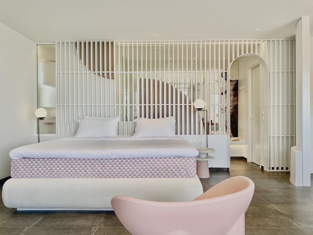 Premium Studio Suite photo 3