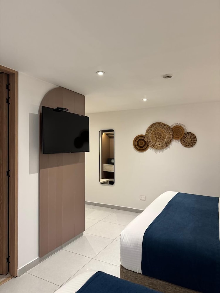 Standard Twin Room - Photo 3