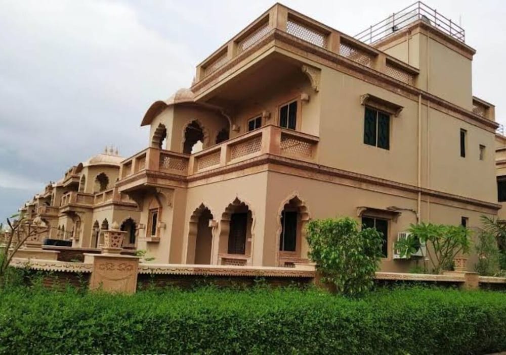 Deluxe House, Balcony photo 3