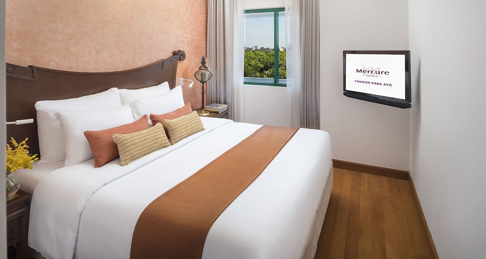 Deluxe Room, 1 Bedroom, Balcony (Kitchenette) photo 2