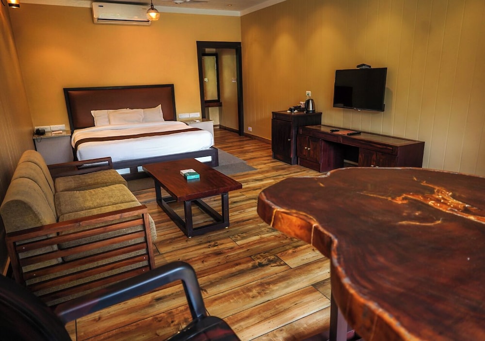Aqua Front Superior Room