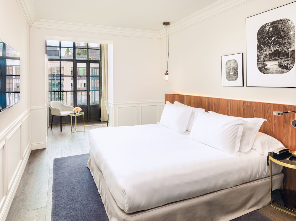 Deluxe Double Room Single Use, Garden Area