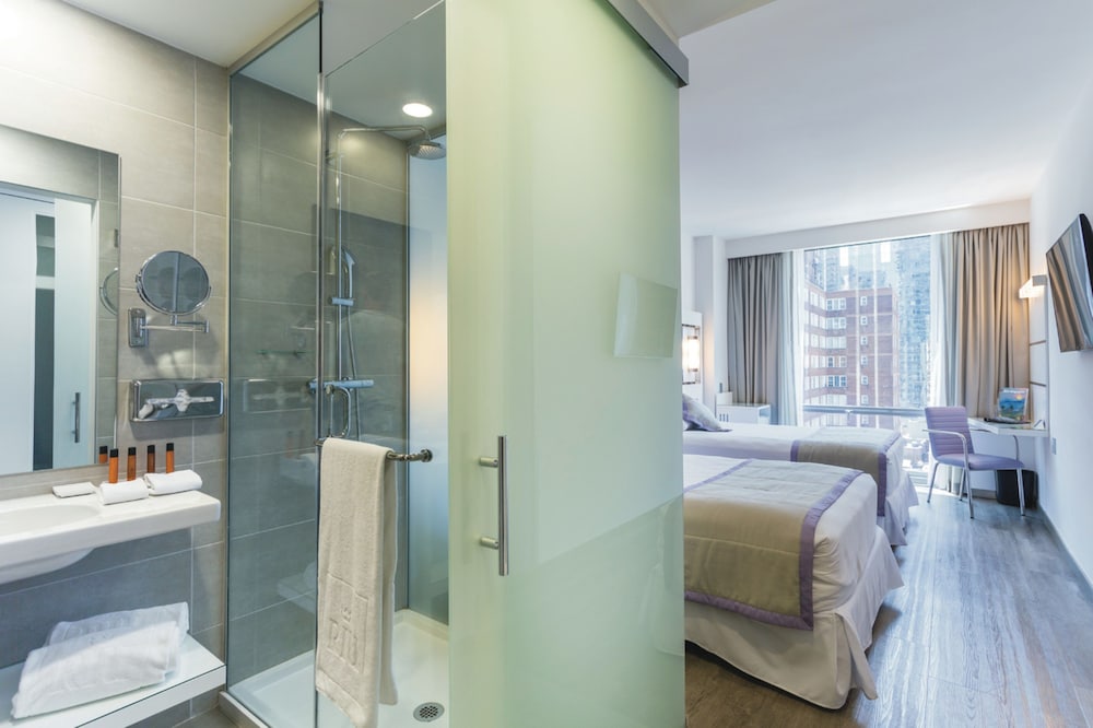 Deluxe Room, 2 Double Beds