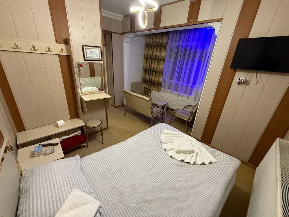 Basic Quadruple Room
