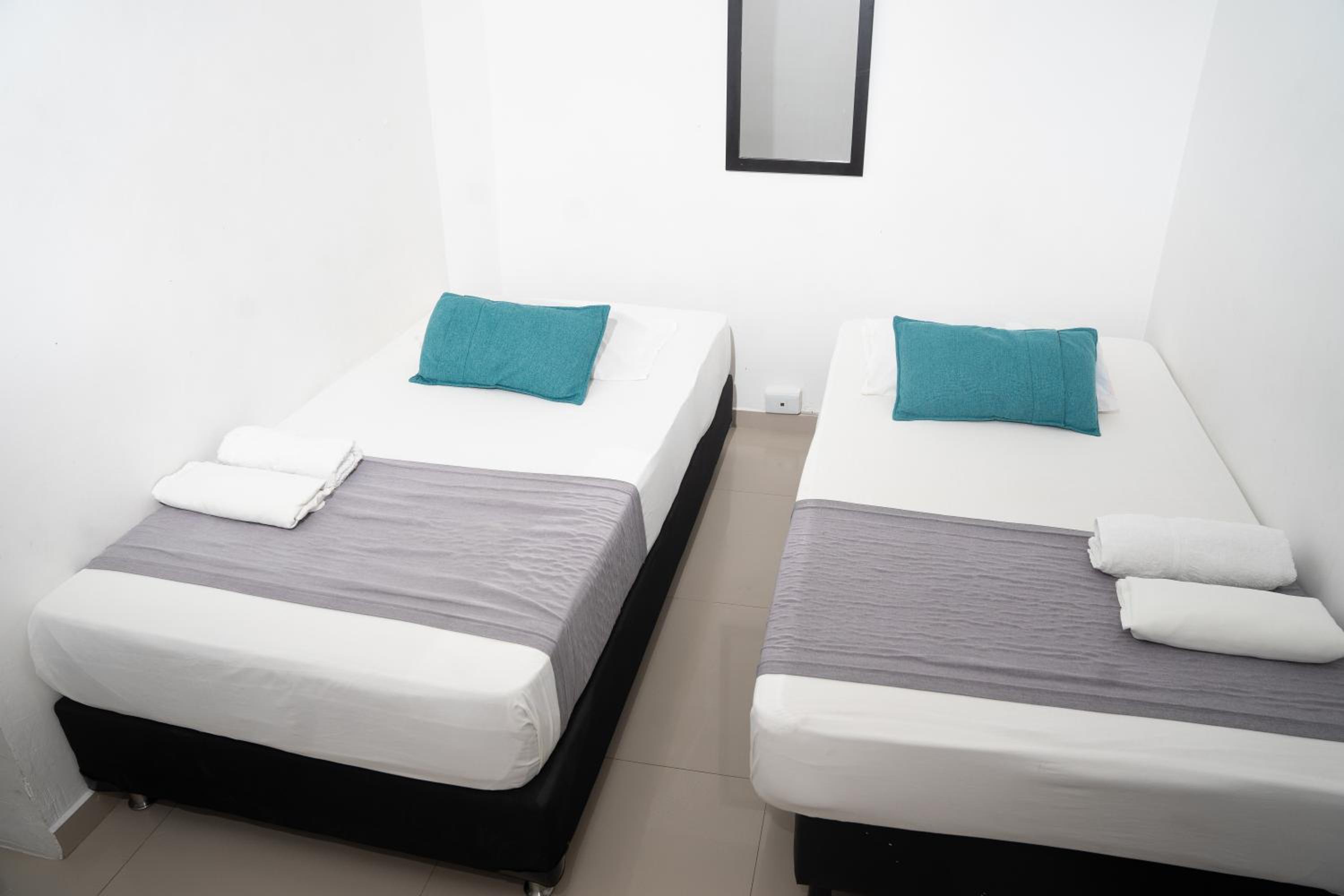 Budget Twin Room photo 3