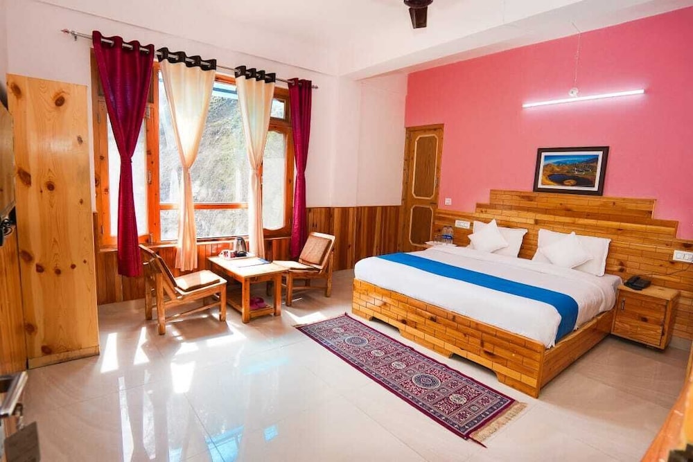 Standard Double Room, City View photo 2