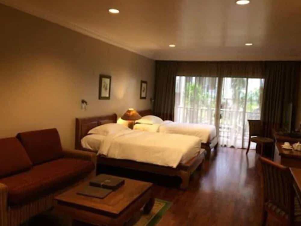 Deluxe Room - Photo 3