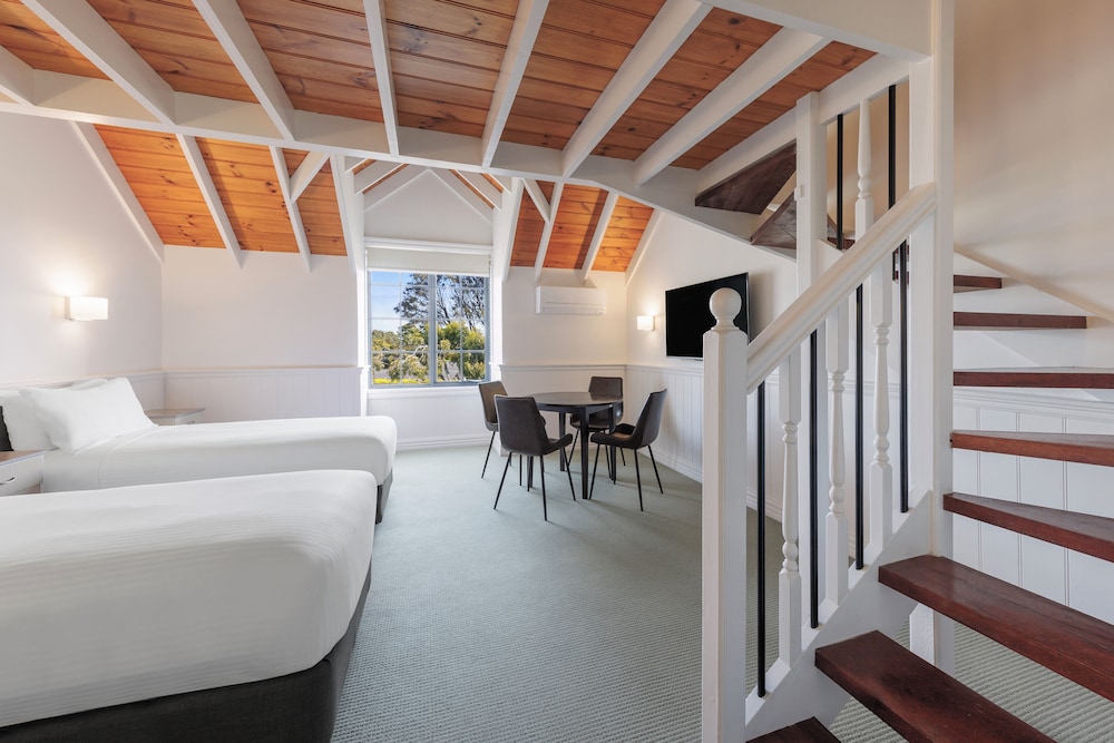 Family Mezzanine - Photo 3
