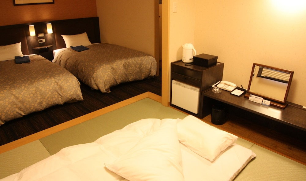 Japanese Western Style Room, Non Smoking - Photo 4