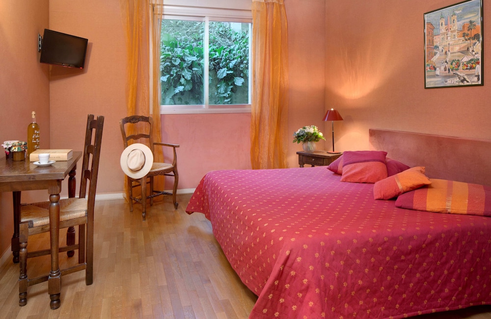 Double Room - Photo 3