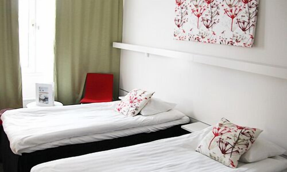 Standard Room photo 1