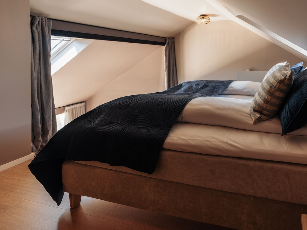 Nyhet- Strandhytte med usikt til hav og strand (Bed linnen and Towels not inc)