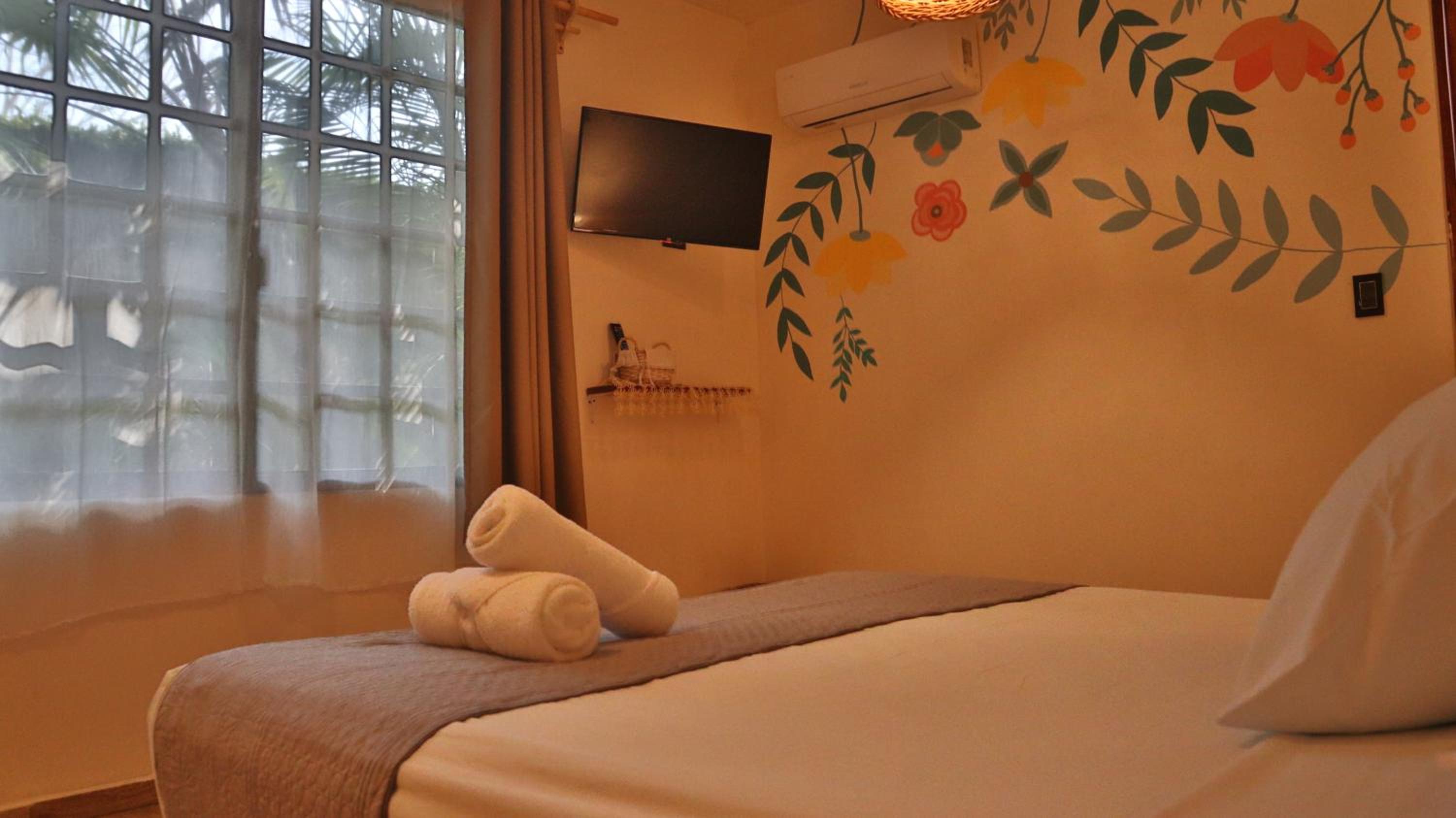Double Room - Photo 21