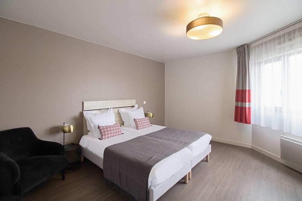 Studio, 2 Twin Beds, Kitchenette - Photo 3