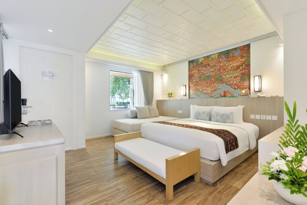 Private Pool Deluxe - 370 meters away from the beach