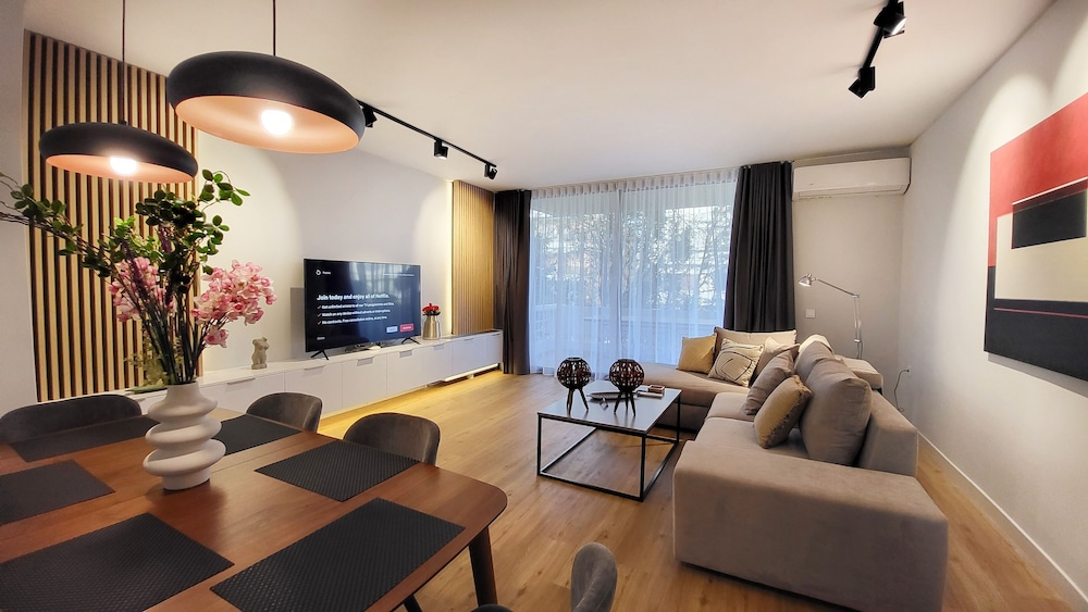 Deluxe Apartment, 2 Bedrooms, Balcony (B1) photo 1