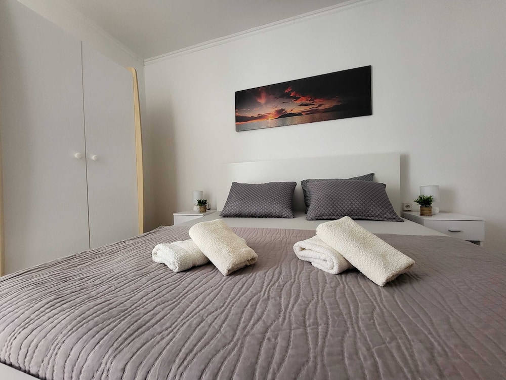 Apartment (One Bedroom Apartment With Balcony An) photo 3