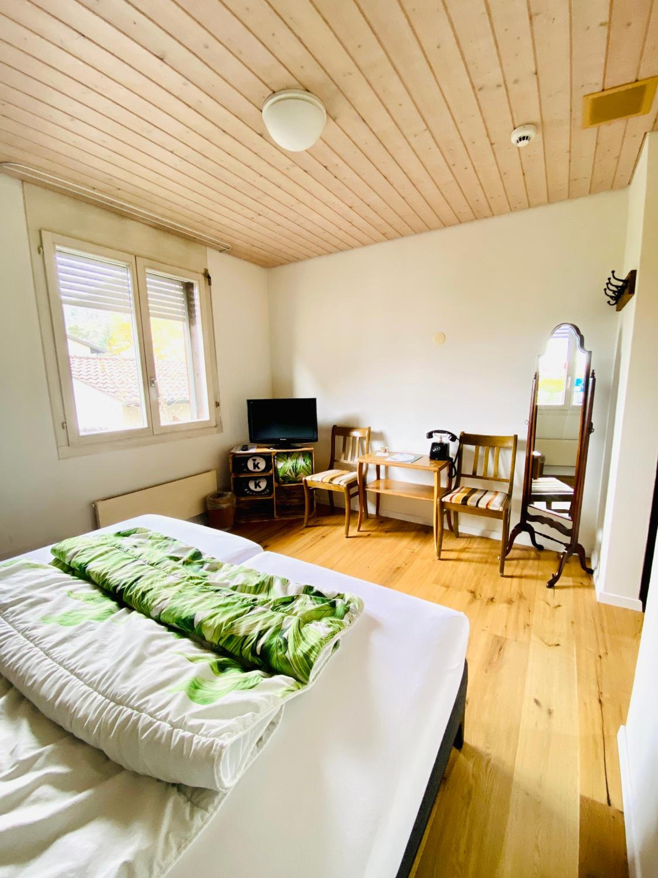 Deluxe Double or Twin Room - Photo 5