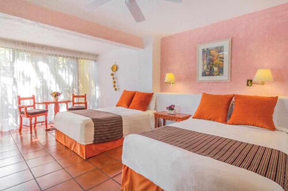 Standard Room, 2 Double Beds photo 1