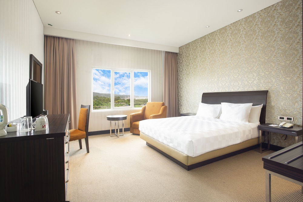 Deluxe King room