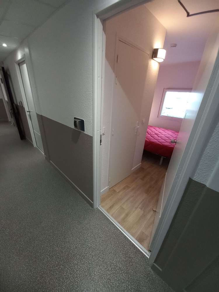 Standard Room, 1 Double Bed - Photo 1