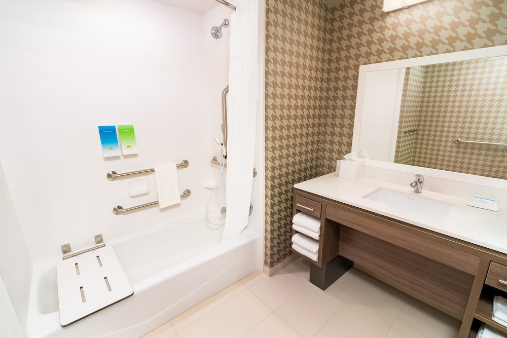 Studio, 2 Queen Beds, Accessible, Bathtub - Photo 5