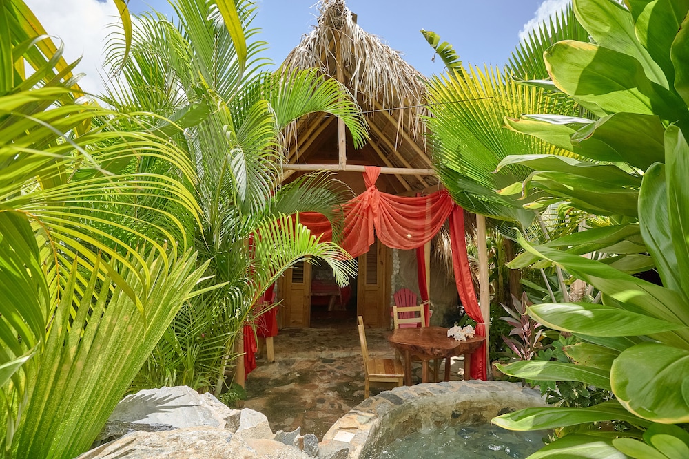 Romantic Cabin photo 2