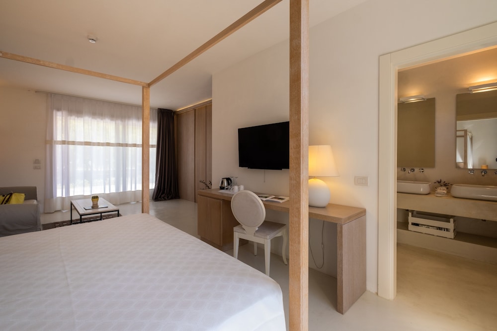 Junior Suite (Deluxe) photo 2