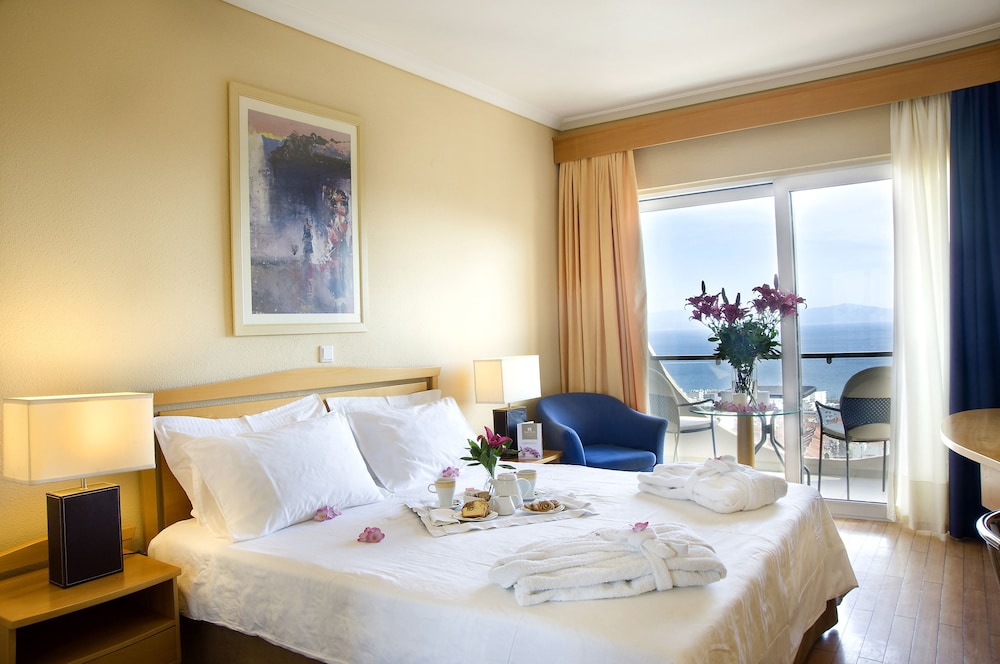 Classic Double or Twin Room, Sea View photo 1