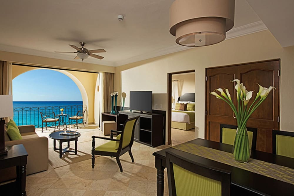 Preferred Club One Bedroom Suite Ocean View King - Photo 1